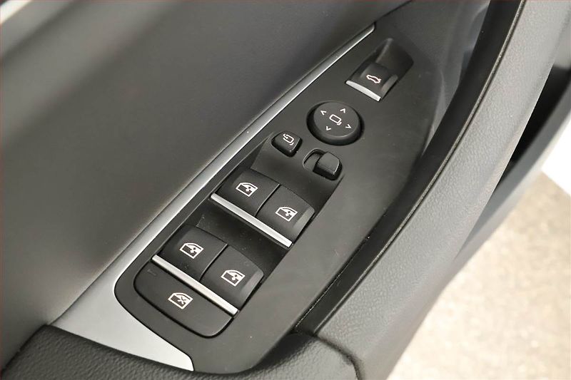 BMW X3 (2022) xDrive20i - fotka 17 z 18