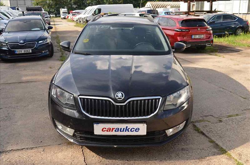 Škoda Octavia (2015) COMBI III. 1,6 TDI 4X4 - fotka 2 z 28