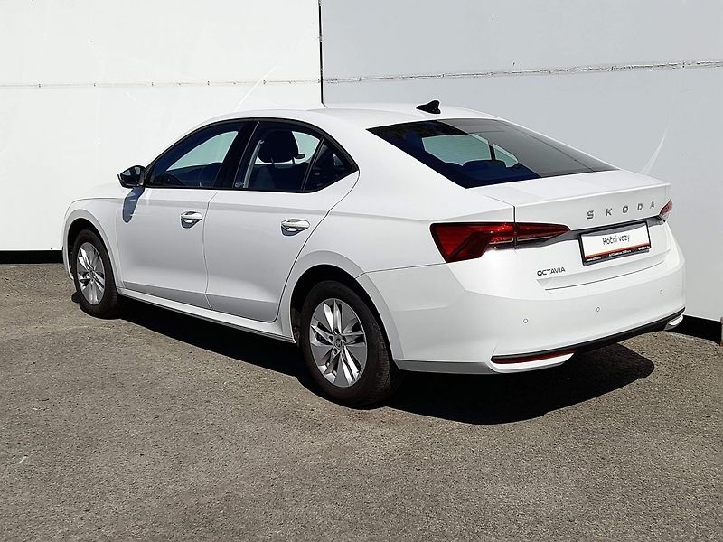 Škoda Octavia Selection 1.5 TSI 110kW 6MP - fotka 7 z 20