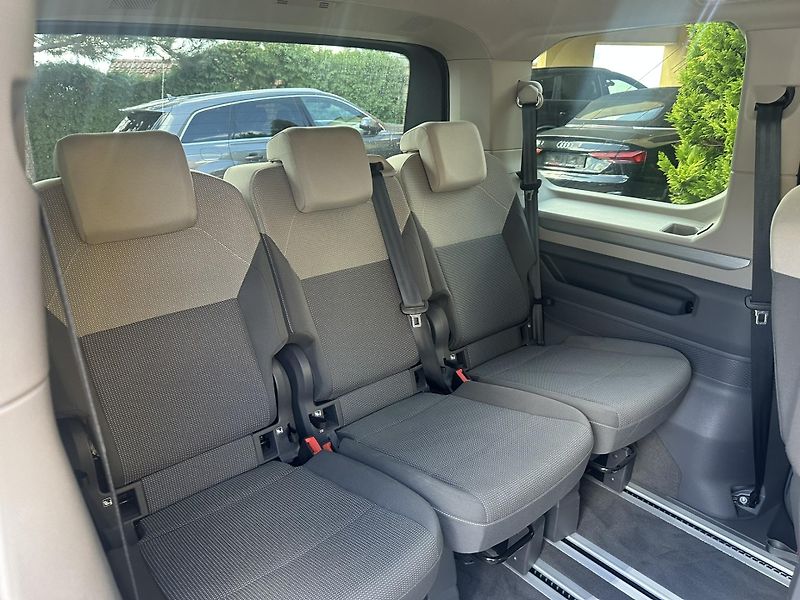 Volkswagen Multivan T7, 2,0 TDI, DSG, ,,LIFE´´ - fotka 9 z 16