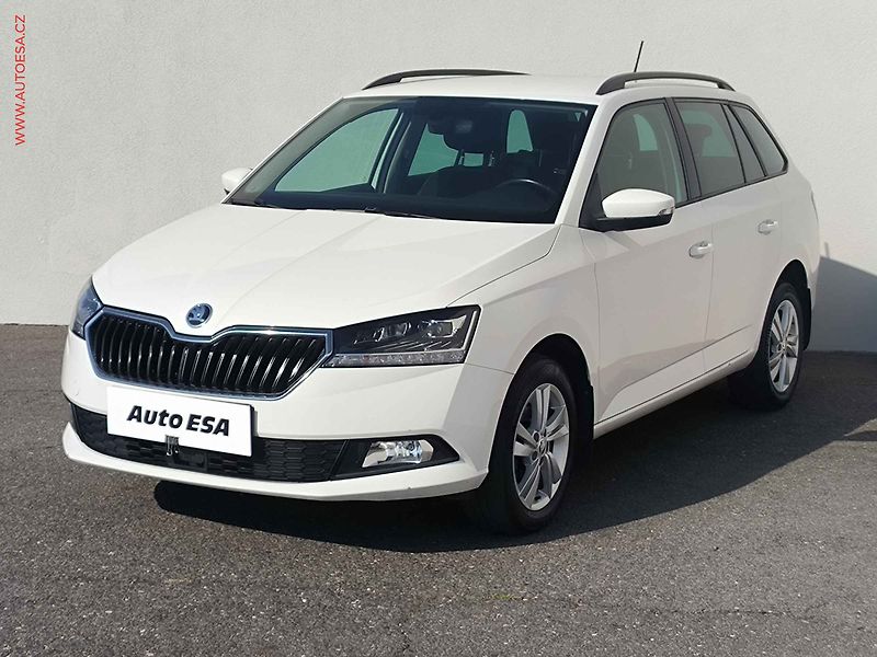 Škoda Fabia (2022) 1.0 TSi, 1.maj,ČR, Ambition - fotka 3 z 21