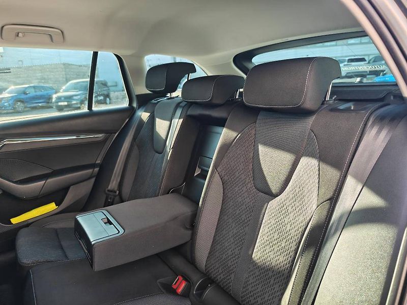 Škoda Octavia Style 7DSG 2,0TDI - fotka 8 z 23