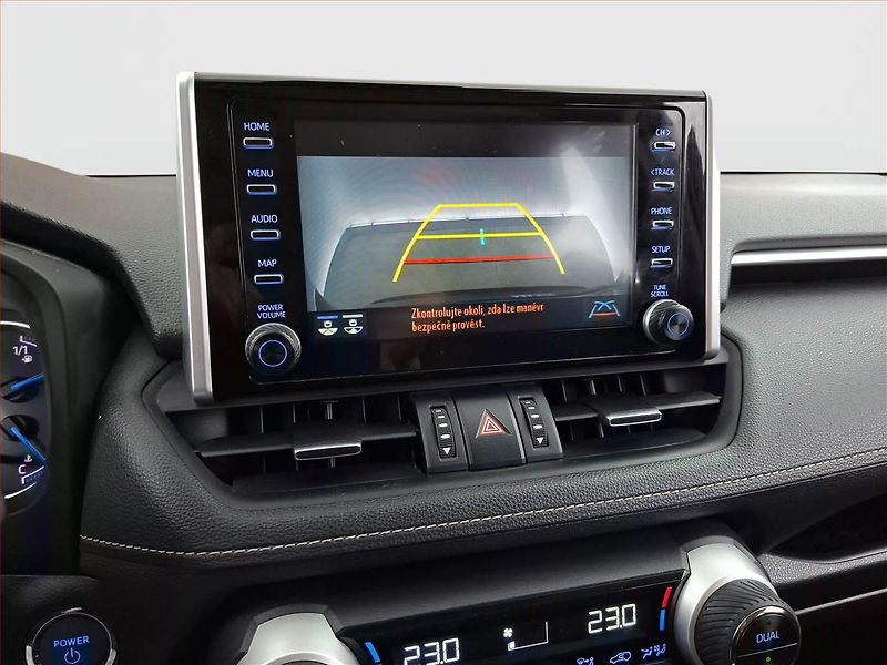Toyota RAV4 (2022) 2.5 Hybrid - fotka 16 z 17