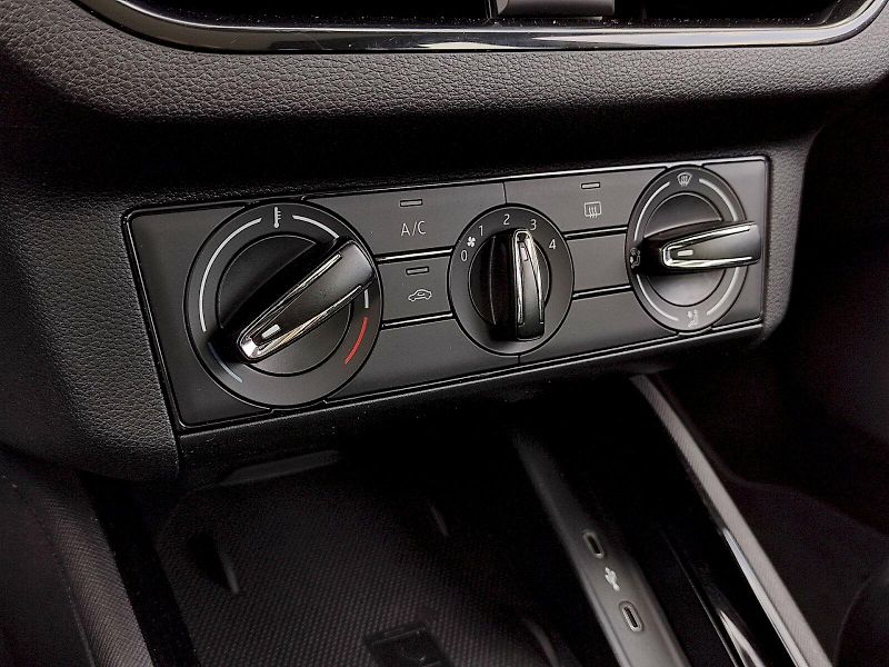 Škoda Scala (2021) Ambition 1,0 Tsi panorama - fotka 21 z 37