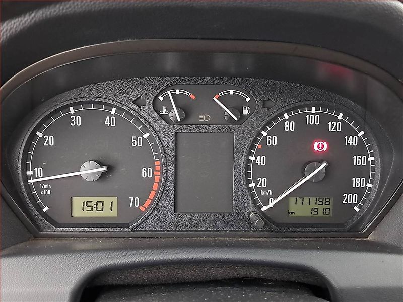 Škoda Fabia (2002) 1.4, jezdí dobře - fotka 11 z 13
