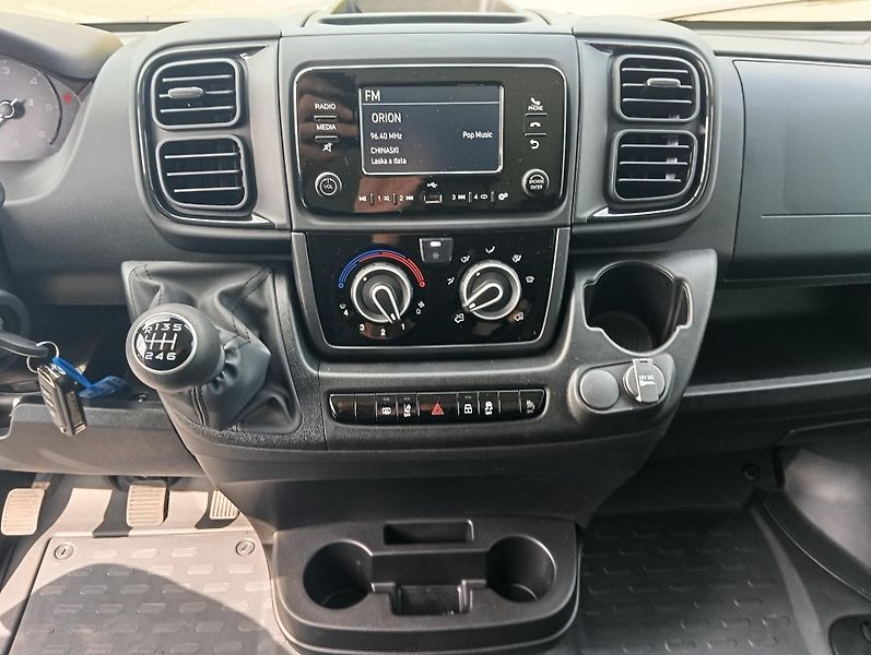 Peugeot Boxer (2026) Furgon 3500 L3H2 HDi 140k MAN6 - fotka 16 z 18