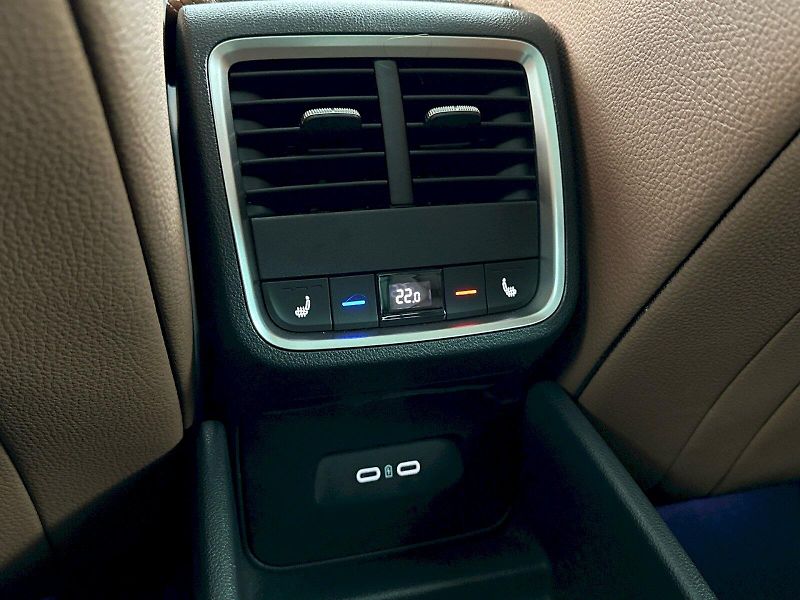 Škoda Octavia (2025) DSG 2.0TDI 110kW Exclusive Sel - fotka 27 z 31