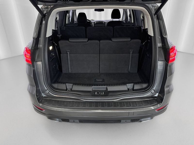 Ford S-MAX 2.0TDCi 140KW A/T TITANIUM, EL - fotka 25 z 27