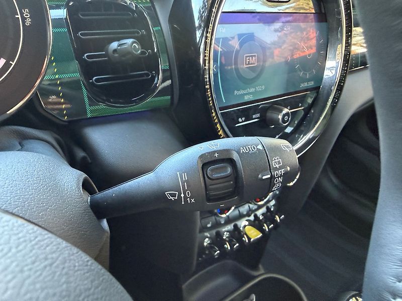 Mini Cooper SE 135kW ACC / Edice Mosaert - fotka 27 z 34