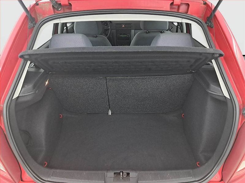 Škoda Fabia (1999) 1.4, po STK, Klima - fotka 13 z 13