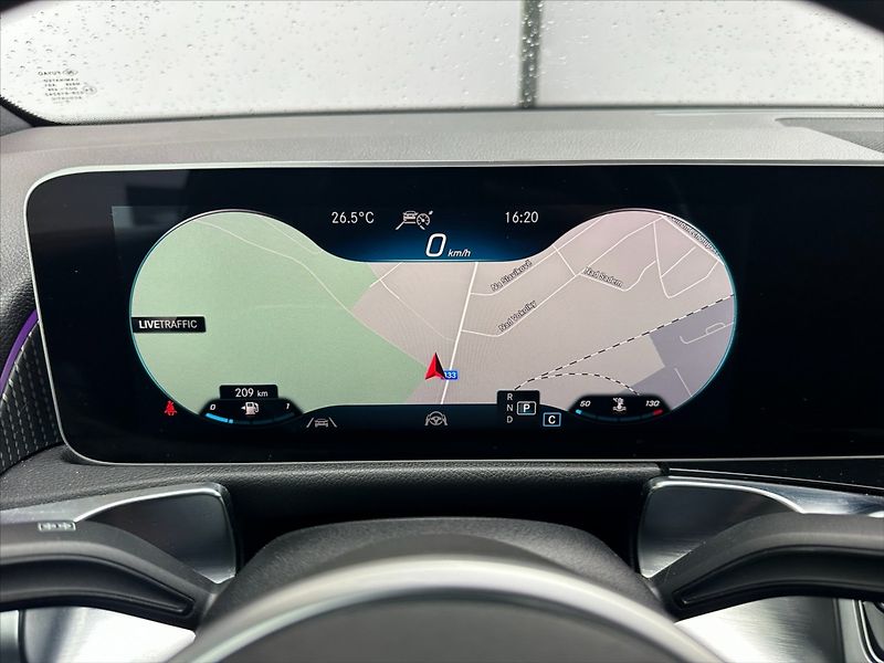 Mercedes-Benz GLB 2,0 200d 110kW, navi, kamera - fotka 39 z 43