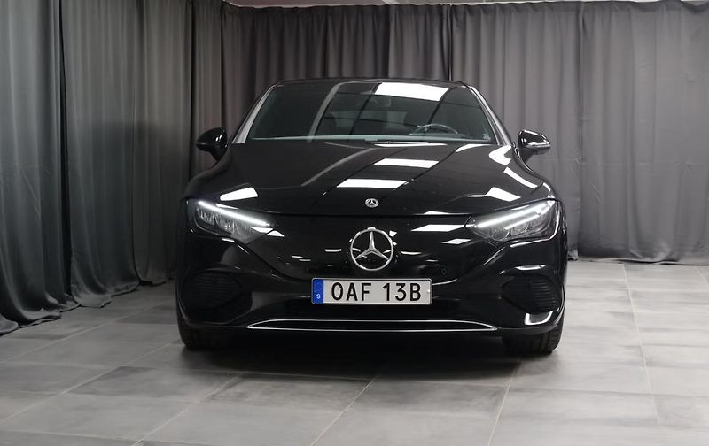 Mercedes-Benz EQE 300 Electric Art 98kWh Kamera  - fotka 3 z 23