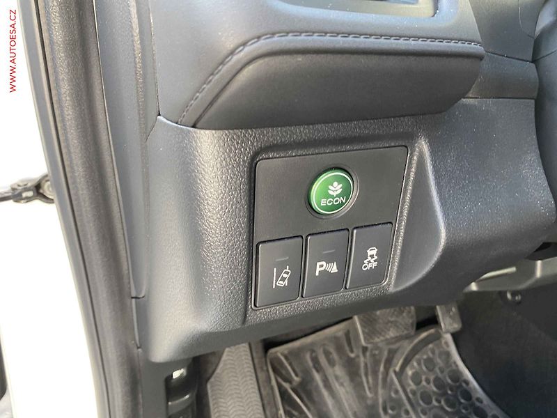 Honda HR-V (2018) 1.5i-VTEC, ČR, Executive, AT - fotka 15 z 19