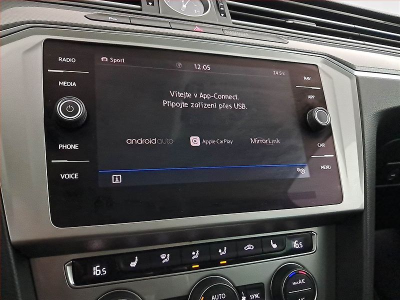 Volkswagen Passat (2018) Alltrack 2.0 TDI, 4X4 - fotka 16 z 18