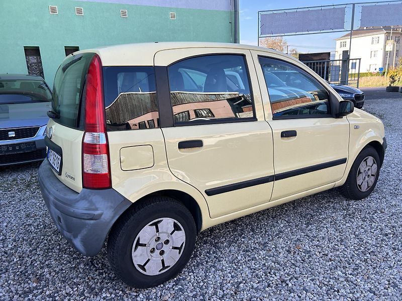 Fiat Panda (2009) 1.1i 40 KW naj.111 tis km - fotka 6 z 20