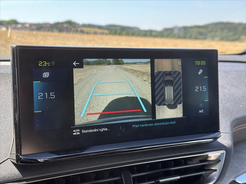 Peugeot 3008 GT 1,6 PureTech 133kW Automat - fotka 22 z 32