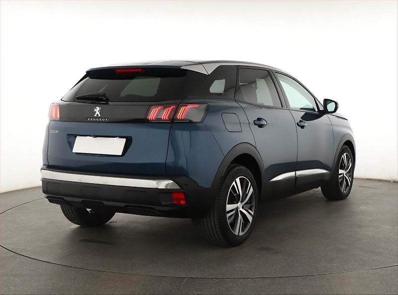 Peugeot 3008 (2021) 1.5 BlueHDi, Automat, ČR,1.maj - fotka 5 z 20