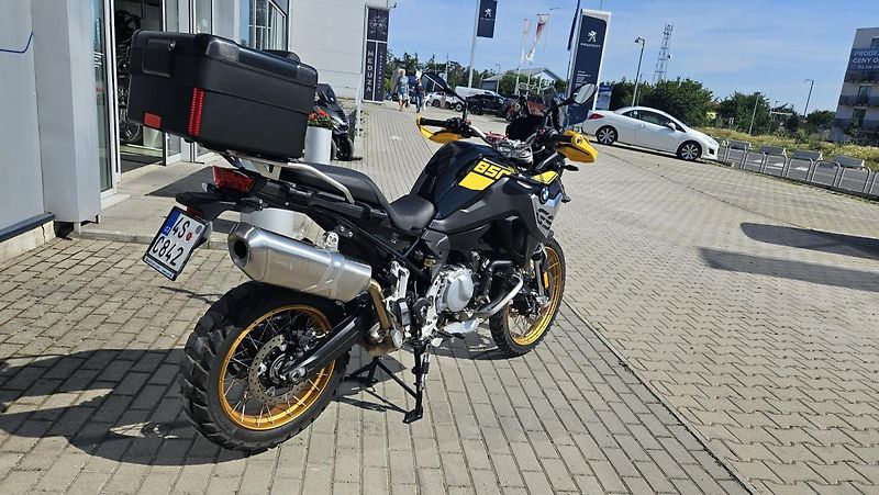 BMW F 850 GS (2021) Limitovaná edice 40 Years GS - fotka 2 z 8