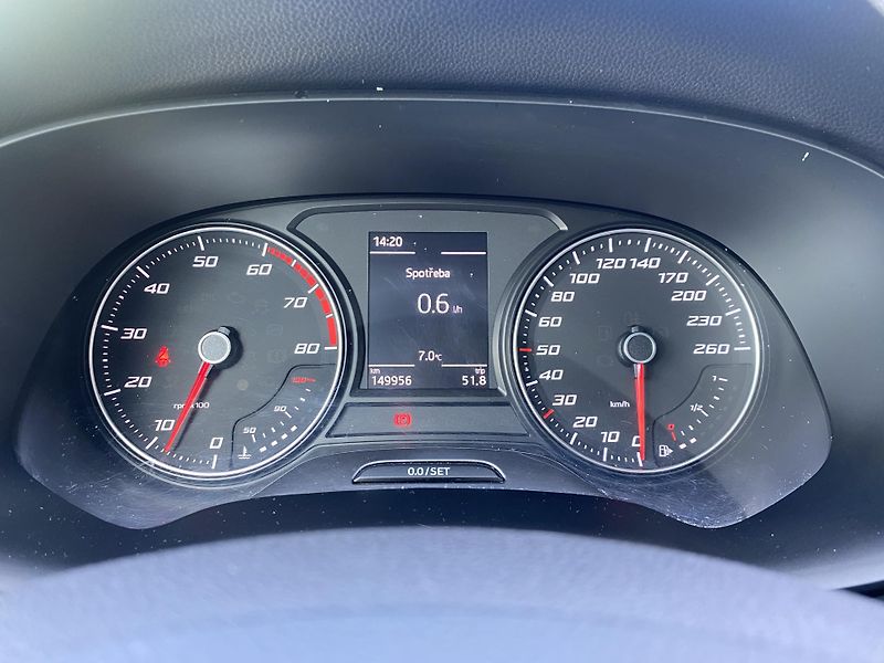 Seat Ateca 1.4TSI 110kW - 1xMAJ.- STYLE - fotka 17 z 41