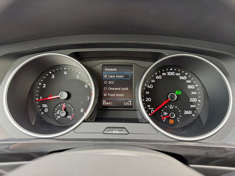 Volkswagen Tiguan (2022) 1.5 TSI 110kW DSG Life Matrix - fotka 15 z 35