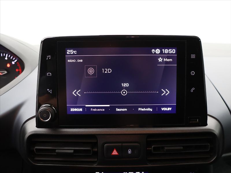 Peugeot Rifter 1,5 HDi 130k Allure tažné DPH - fotka 17 z 26