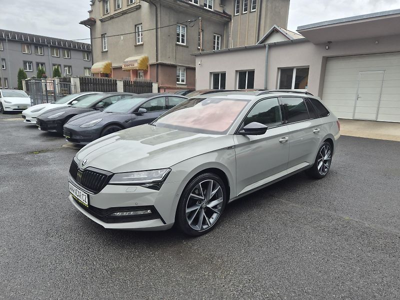 Škoda Superb Combi SPORTLINE 147kw DSG 19AL - fotka 2 z 49