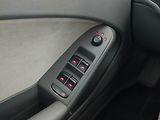 Audi A4 (2009) 2.0 TFSI, Automat, Navi - náhled 17