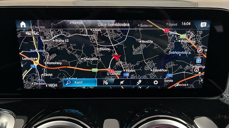 Mercedes-Benz GLB 200d AUT 4MATIC - fotka 26 z 30
