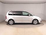 Volkswagen Touran (2007) 1.9 TDI, 7 míst, po STK, Tažné - náhled 6