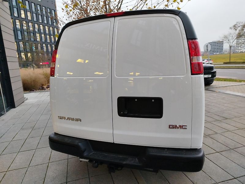 GMC Savana (2024) Cargo, rezervováno - fotka 3 z 13