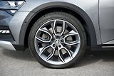 Škoda Superb (2024) Scout 2.0 TSI 206kW 4x4 DSG - náhled 32