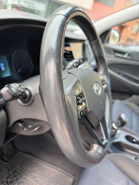 Hyundai Tucson 1.6TGDi 4x2 ČR 2 majitel - fotka 19 z 21