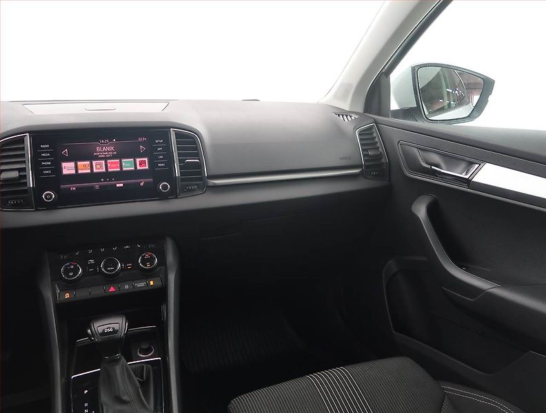 Škoda Karoq (2019) Ambition 1.6 TDI, Automat - fotka 8 z 18