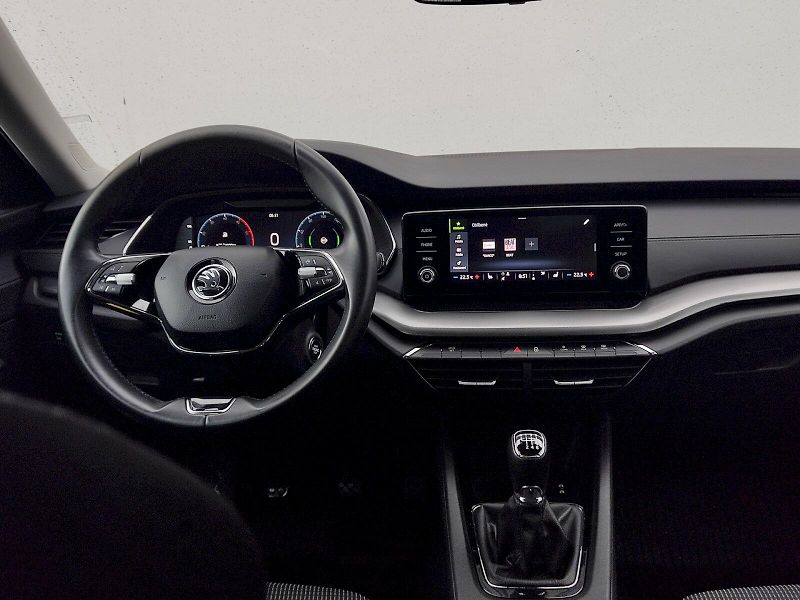 Škoda Octavia (2021) Combi Ambition Plus 2,0 Tdi 85 - fotka 6 z 33