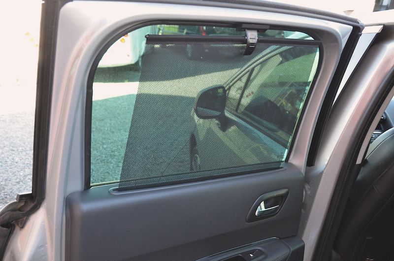 Peugeot 3008 (2015) 1.6 HDi 88kW XENON PANORAMA - fotka 13 z 37