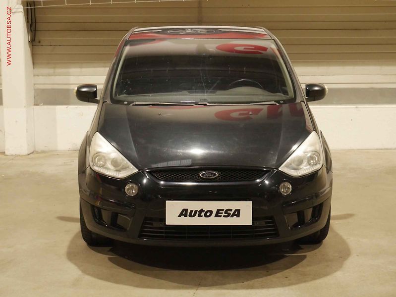 Ford S-MAX (2009) 2.2.TDCi, xenon, autoAC - fotka 2 z 20