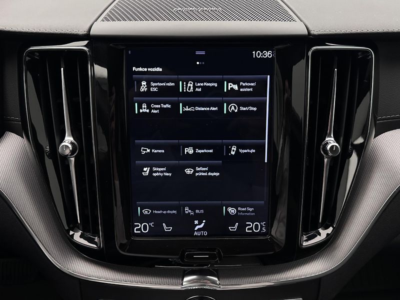 Volvo XC60 B4 AWD INSCRIPTION  - fotka 38 z 55