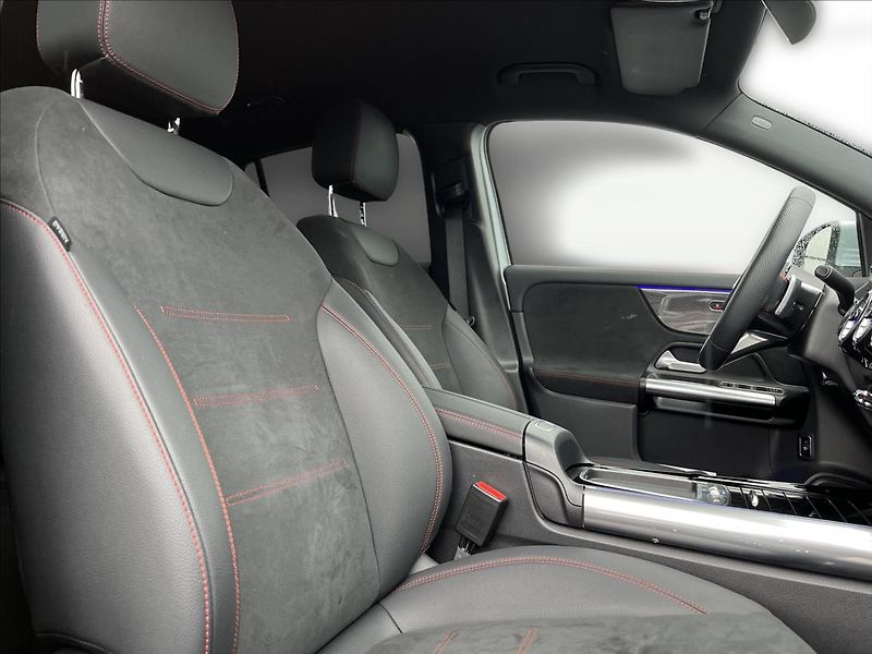 Mercedes-Benz GLA 200 d 4MATIC AMG Style Edition - fotka 15 z 21