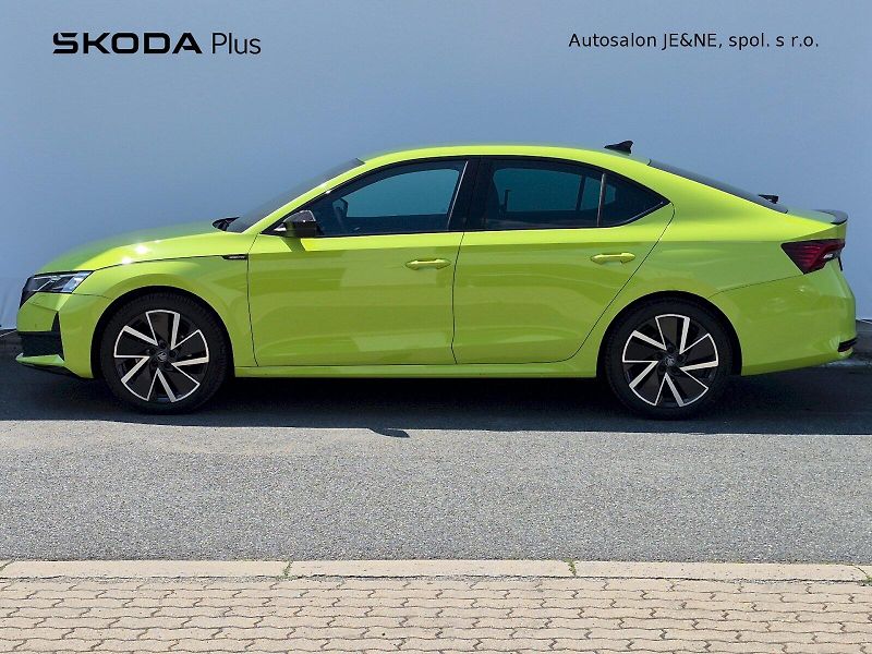 Škoda Octavia (2025) Sportline 1.5 TSI 110kW - fotka 3 z 28