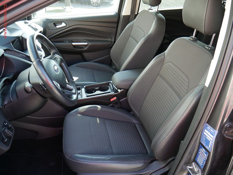 Ford Kuga (2017) 2.0 TDCI 4x4, 2.maj,ČR, navi - fotka 9 z 18