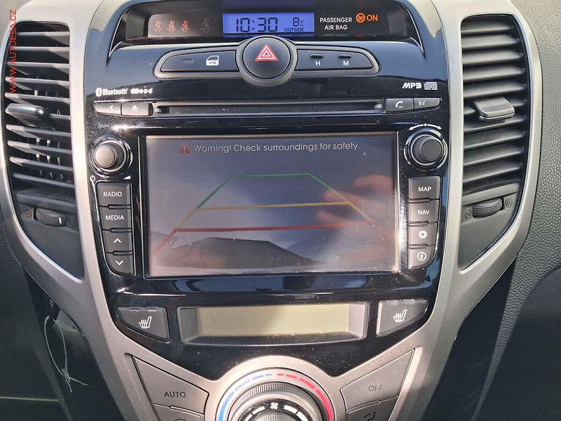 Hyundai ix20 (2018) 1.6i, Trend, navi, +kola - fotka 16 z 17