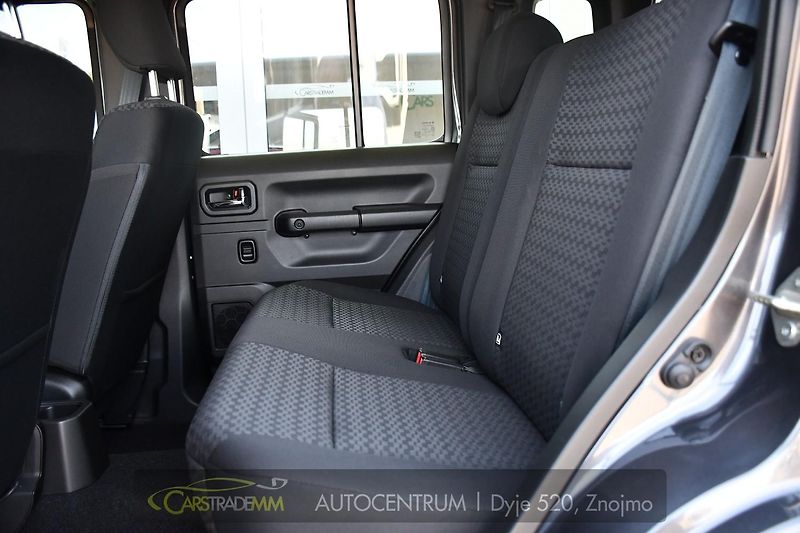 Suzuki Jimny 1,5 GLX AUTOMAT, 4X4 LONG - fotka 13 z 40