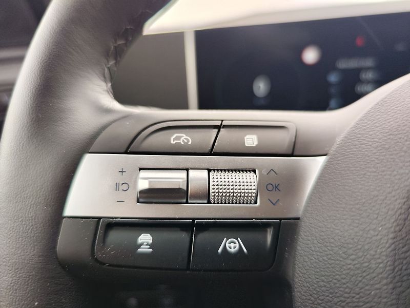 Hyundai Tucson 1.6 T-GDI/158kW PRM LUX HEV AT - fotka 30 z 39