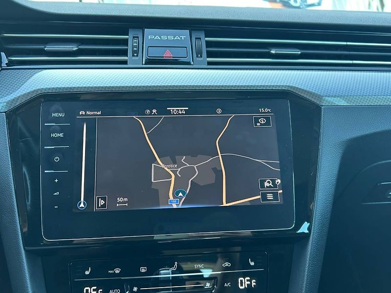 Volkswagen Passat (2022) 2.0 TDI 147kW Head Up Matrix - fotka 18 z 30
