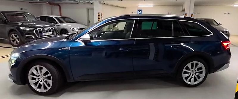 Škoda Superb (2022) Scout 4x4 2.0 TDi - fotka 2 z 23