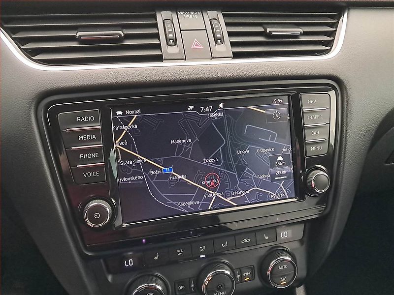 Škoda Octavia (2016) RS 2.0 TDI, Automat - fotka 13 z 19