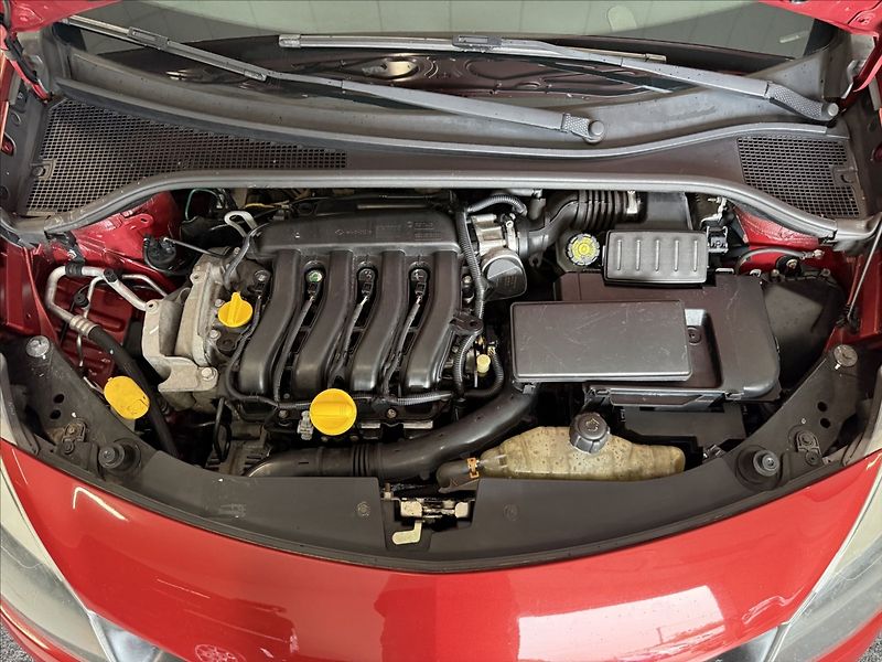 Renault Clio 1,6 16V klima,nová STK,2x kola - fotka 20 z 22