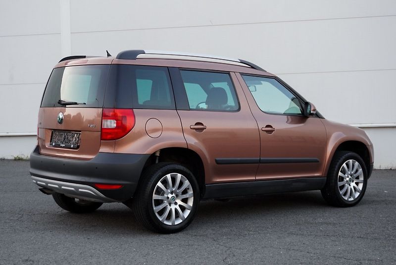 Škoda Yeti 1.4 TSI 90kW AMBITION - fotka 12 z 29
