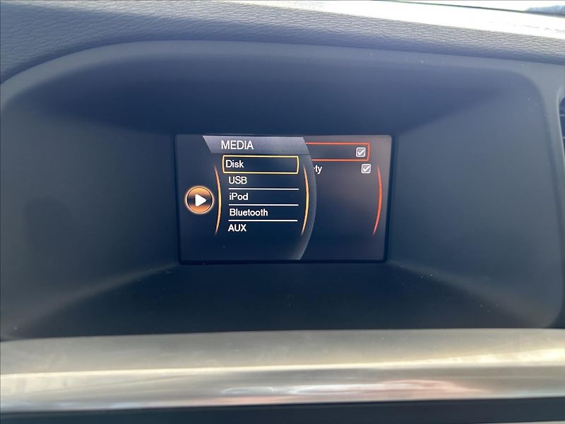 Volvo S60 1,6   D2,84kW - fotka 17 z 22