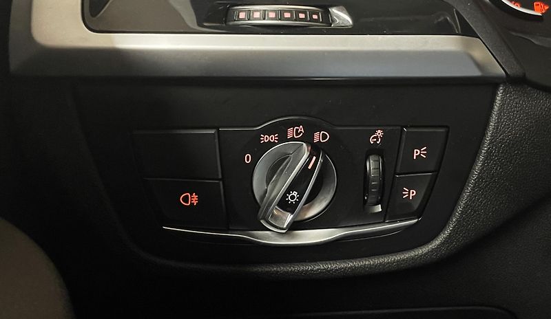 BMW X3 20d xDrive 140kW, ČR - fotka 23 z 30